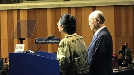 Tổng Giám đốc Amano Yukiya và bà Zeneida Angara Collison, Chủ tịch Đại hội đồng