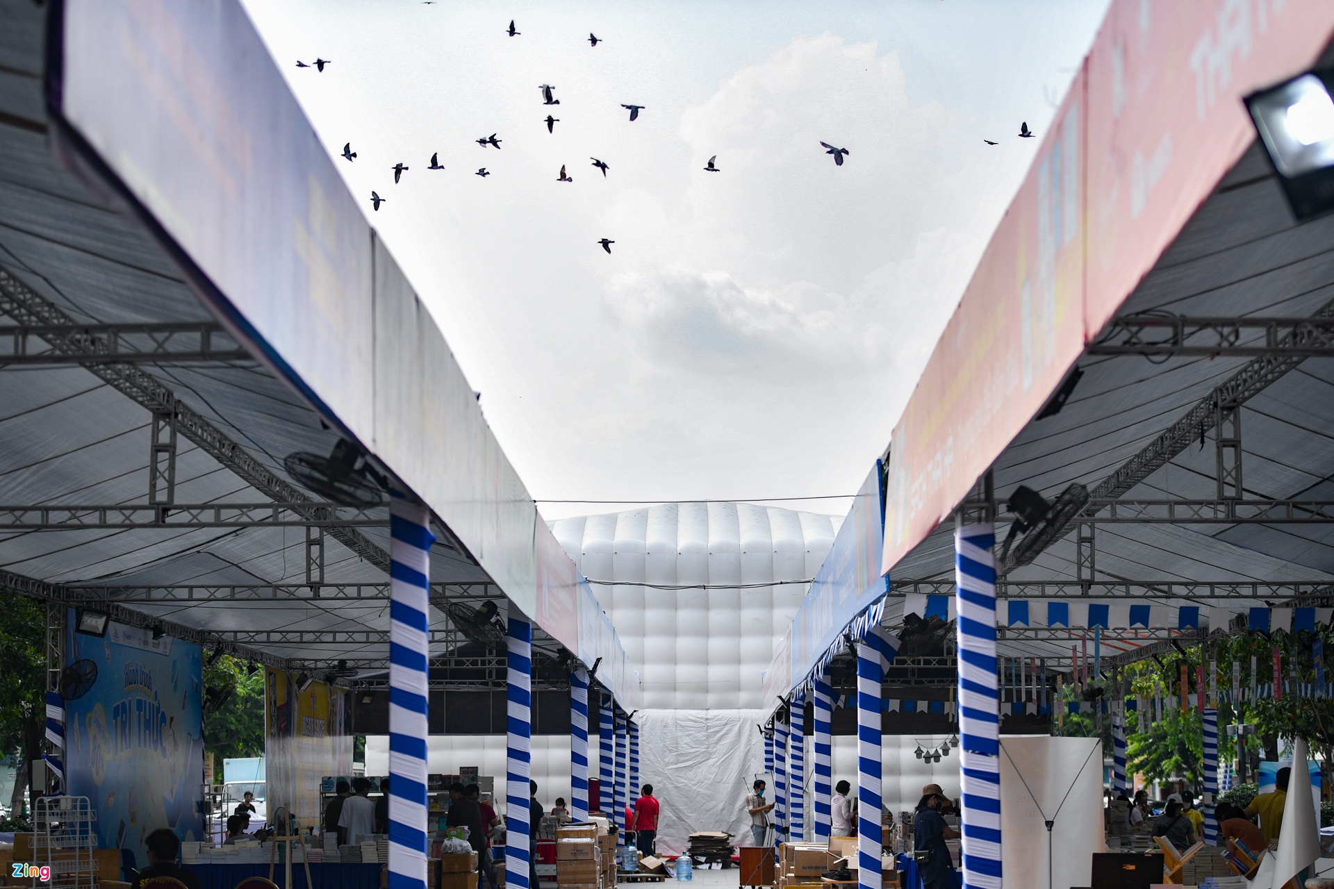 Ngay sach va Van hoa doc Viet Nam anh 4