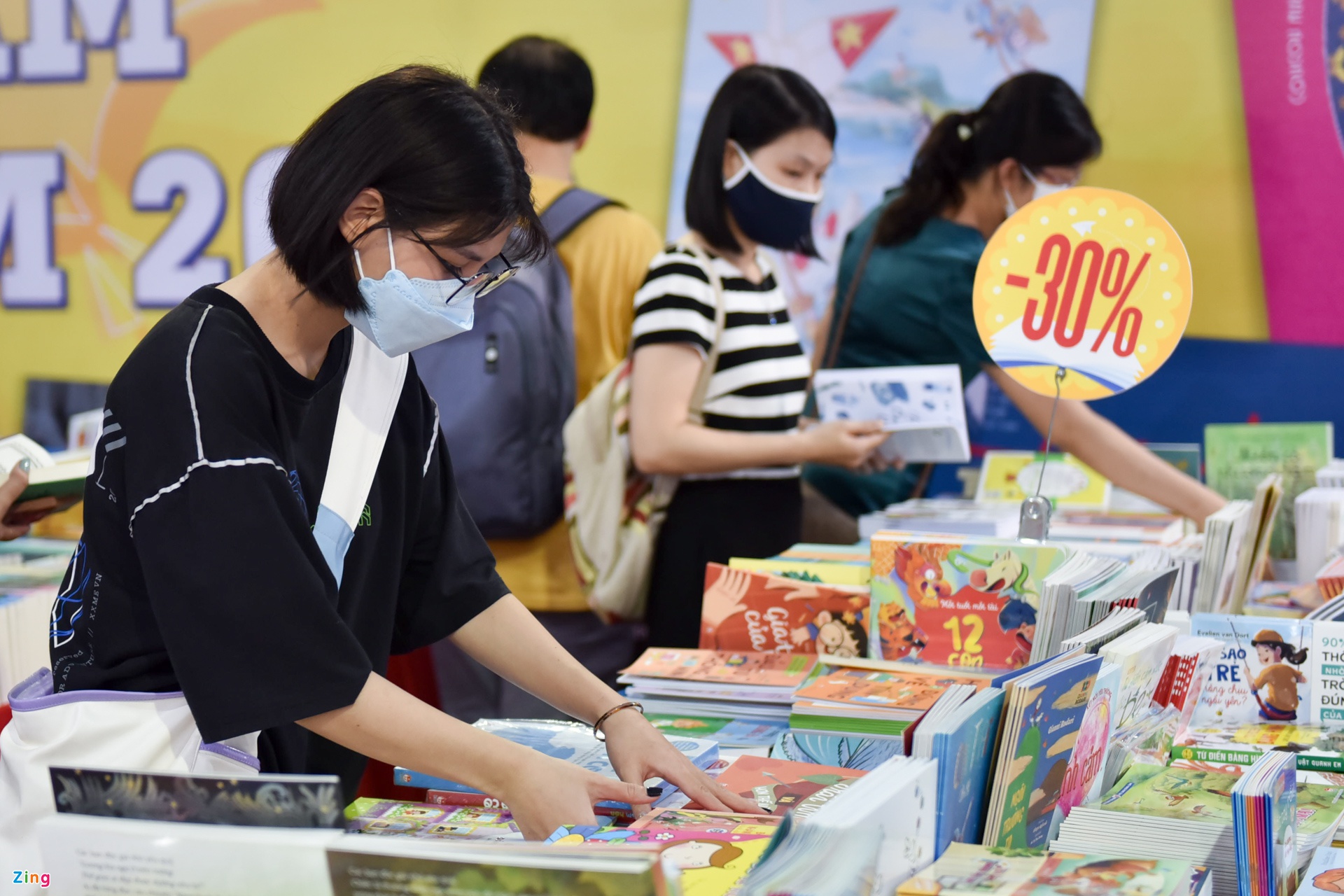 Trai nghiem sach so tai pho di bo anh 7