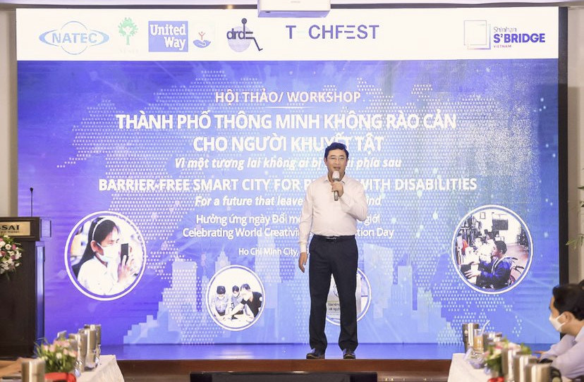 z3319738534315_3f54ffadc39647739540ed55e3918565