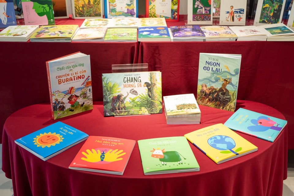 sach thieu nhi anh 2