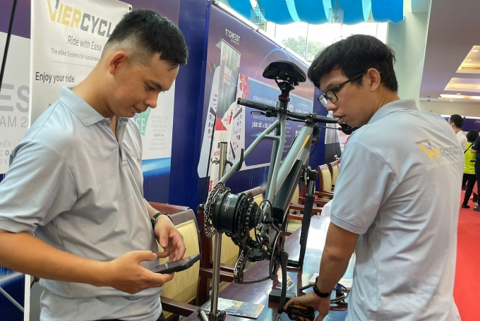 Hệ thống trợ lực xe điện được giới thiệu tại Techfest 2023. Ảnh: Hà An