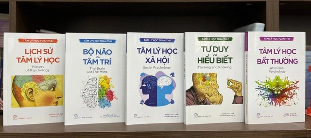 Tủ sách Tâm lý học toàn thư của NXB Trẻ. Ảnh NXB Trẻ Tủ sách Tâm lý học toàn thư của NXB Trẻ. Ảnh NXB Trẻ