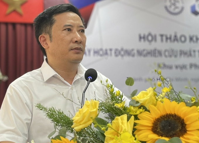 TS Nguyễn Lê Hùng, Vụ phó Vụ Công nghệ cao, Bộ Khoa học và Công nghệ phát biểu tại hội thảo. Ảnh: Hà An
