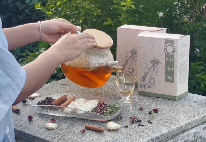 Trà từ ruột ngô của nhóm nghiên cứu Đại học Duy Tân. Ảnh: NVCC